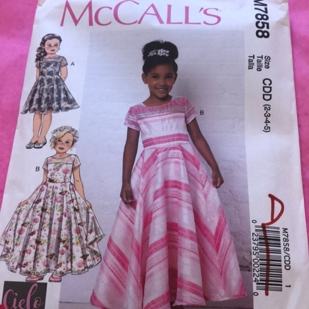 McCalls Little girls sewing pattern, M7858